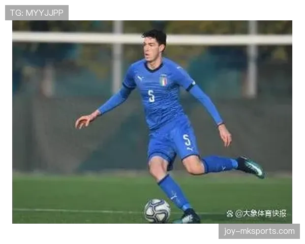 巴斯托尼左脚出球能力如何影响其中卫角色？