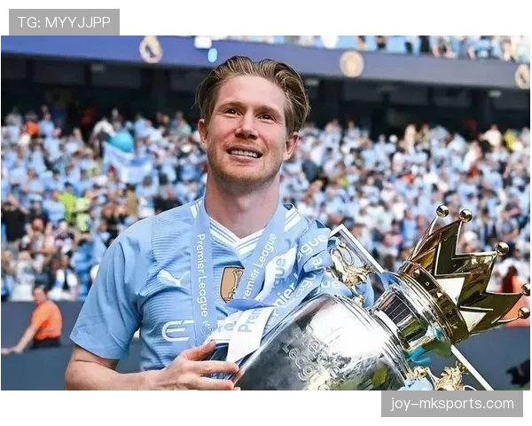 德布劳内回撤组织如何重塑曼城中场进攻节拍？